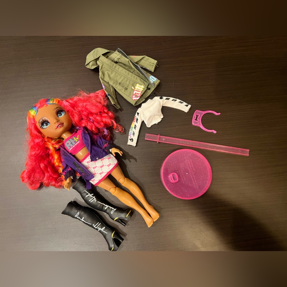 Carmen Major Rainbow High Fashion Doll